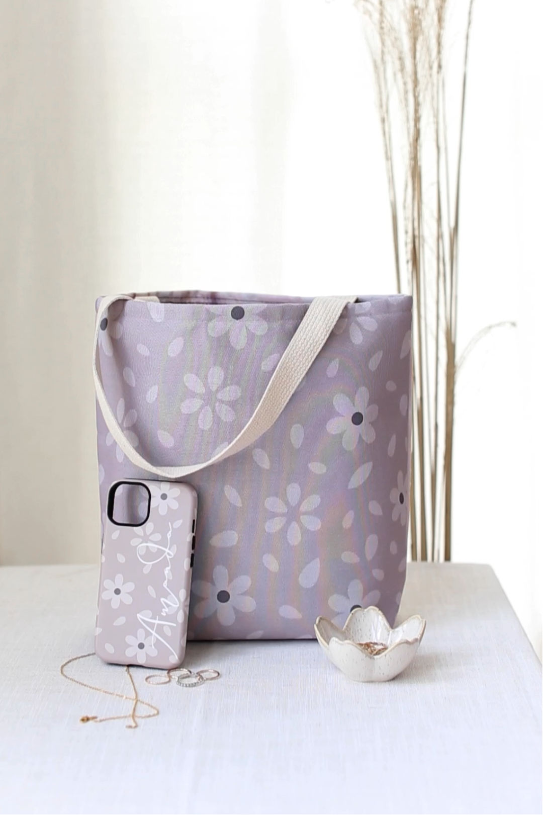 Petal & Linen Floral Essentials Set Petal & Linen Floral Essentials Set