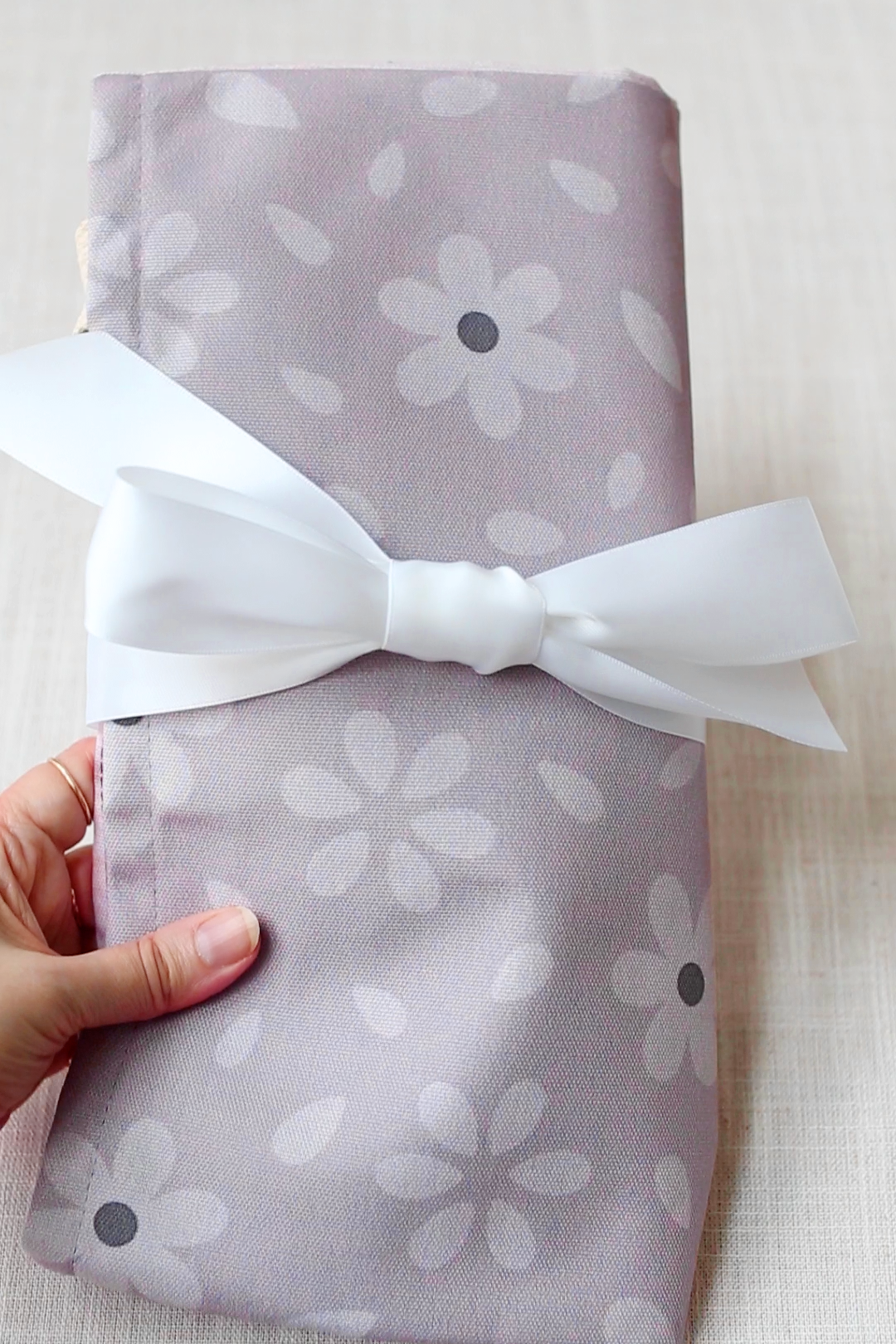 Petal & Linen Floral Essentials Set