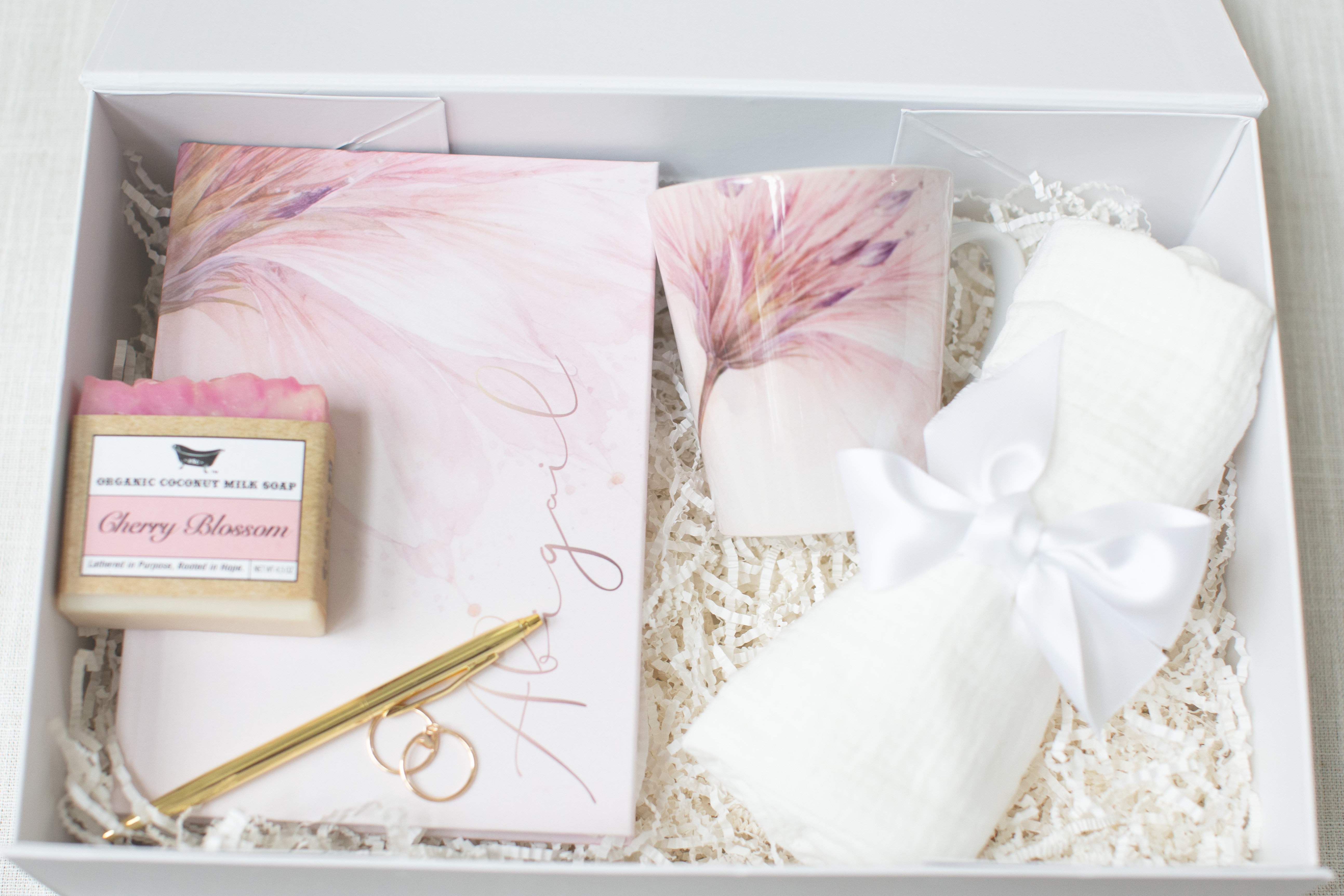 How to Build a Beautiful Journaler’s Gift Box